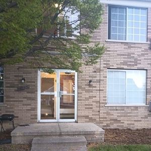 Meet your Posher, Marvin